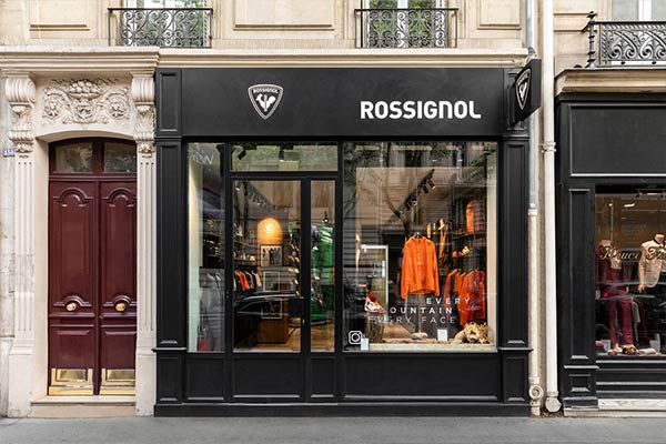 The front of the Rossignol store in Paris St Germain